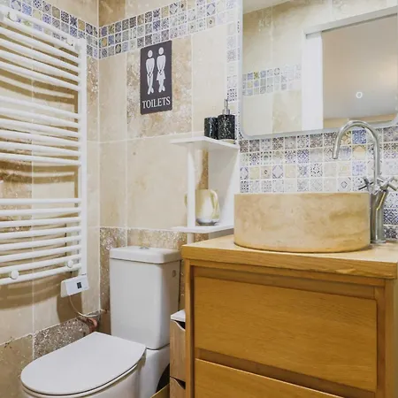 Exceptional With Garden - 3br 6p -